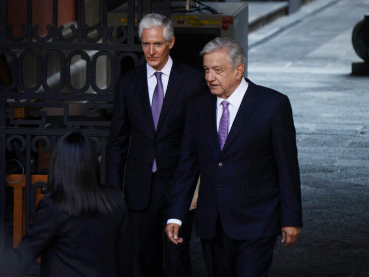 López Obrador asiste a último informe de gobierno de Alfredo del Mazo en Toluca