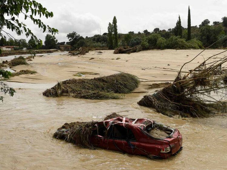Alerta roja en Madrid, España; al menos 2 muertos y 3 desaparecidos dejan tormentas