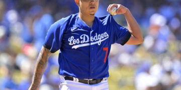 El pitcher mexicano Julio Urías fue arrestado en Los Ángeles por violencia doméstica