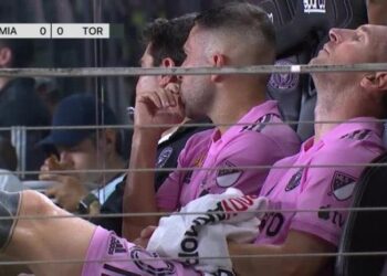 Messi siente el desgaste: nuevo percance muscular preocupa a fanáticos