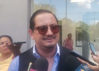 Denuncian al ex gobernador Cabeza de Vaca y ex funcionarios