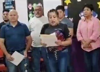 Desacatan maestros petición del dirigente del SNTE de parar escuelas