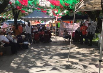 Maestros se retirarán de la plaza Juárez… solo por ceremonia del grito, regresan a la SET