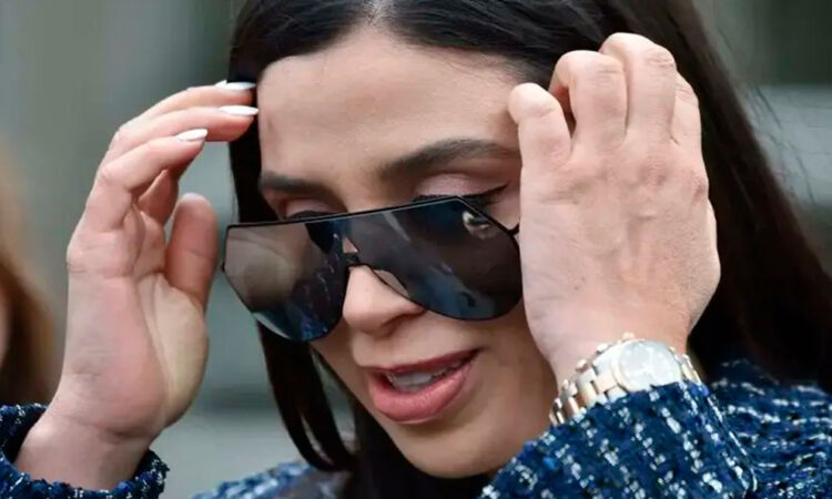 Emma Coronel sale de prisión después de 3 años de condena