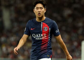 PSG enfrenta la posible pérdida temporal de Kang-in Lee en una jugada estratégica