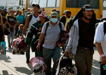 San Diego en Alerta: decretan ‘crisis humanitaria’ ante oleada migratoria