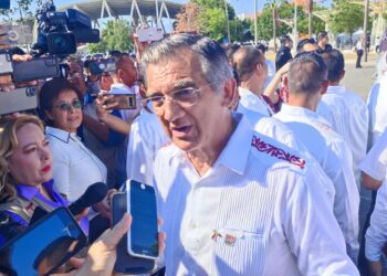 AVA prepara mensaje por su primer año de gobierno