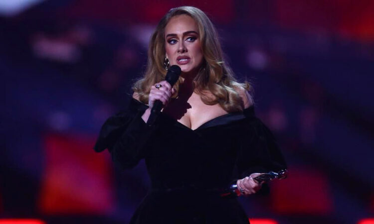 ¿Adele suelta la Bomba? ¡habla de ‘su marido’ en pleno concierto!