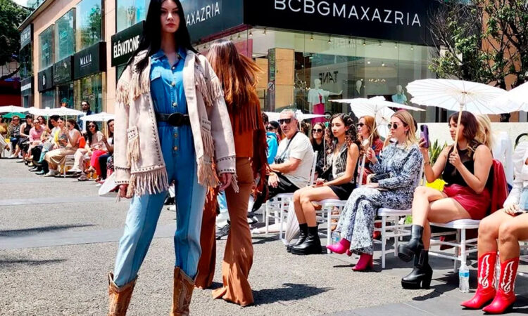 Montserrat Messeguer  de la charrería al glamour moderno