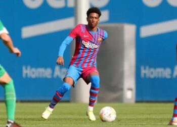 Barcelona blinda a Balde y Yamal: ¡Mil Millones en cláusulas