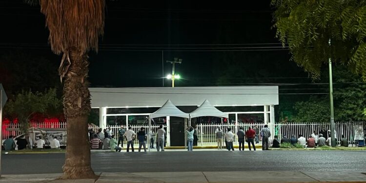 Maestros “clausuran” la Secretaría de Educación