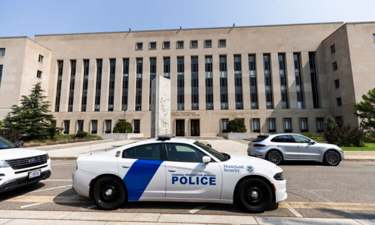 Alarma en el capitolio: evacúan sede policial por vehículo sospechoso