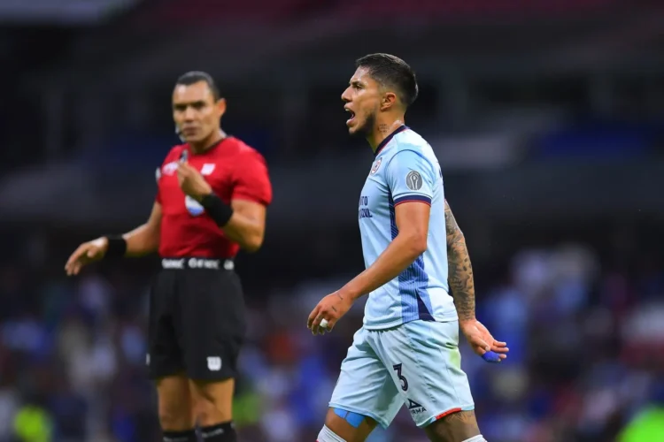 Fiesta tras derrota: Cruz Azul aún no decide sanción para Salcedo