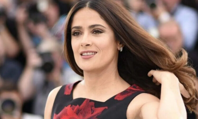 Salma Hayek celebró la Independencia de México cantando “Paloma Negra” y “Veracruz”