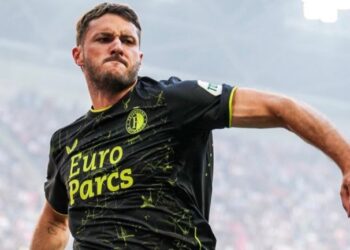 Santiago Giménez continuá con racha goleadora