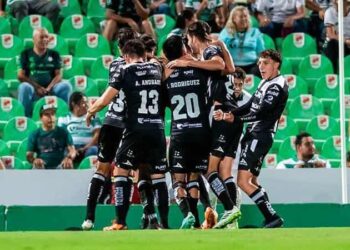 Rayos electrizantes,Necaxa descarga goleada sobre Santos