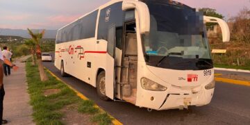 Obreros viven momentos de pánico al confundir gas de extintor con humo