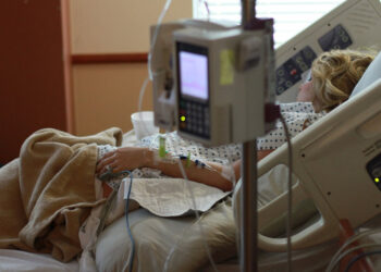 Diputados proponen legalizar la eutanasia en México 