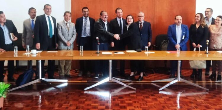 SET y SNTE sellan compromiso de trabajar unidos por la educación en Tamaulipas