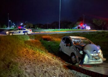 Joven vuelca su Spark en libramiento “Naciones Unidas”