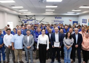 Secretaría del Trabajo entrega reconocimiento a Medline de Nuevo Laredo