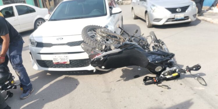 Auto embiste a motociclista en la Col. Obrera de Cd. Victoria