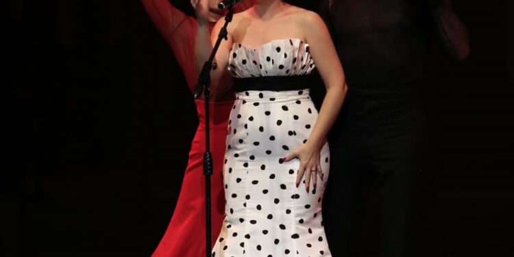 “Caprichos y Españolerías” cautivó a victorenses en Teatro del Centro Cultural