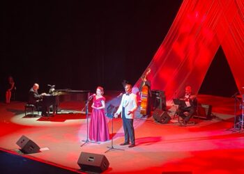 Tenor Fernando de la Mora enamora victorenses con emotivo repertorio