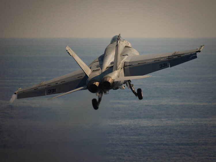 Israel ataca objetivos terroristas de Hezbolá en Líbano