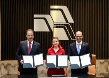 Gobierno de Tamaulipas y CAAAREM pactan promover desarrollo aduanero y logístico