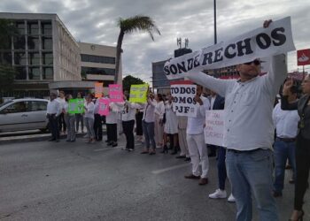Protestan trabajadores de los juzgados federales en Tampico