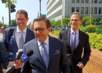 Ley de Ingresos oficialista maltrata al sector productivo y eleva la deuda pública, alerta el PRI