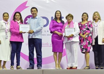 Con ponencia “Emociones: Factor Detonante del Cáncer” conmemoran Día Mundial de la Lucha Contra el Cáncer de Mama