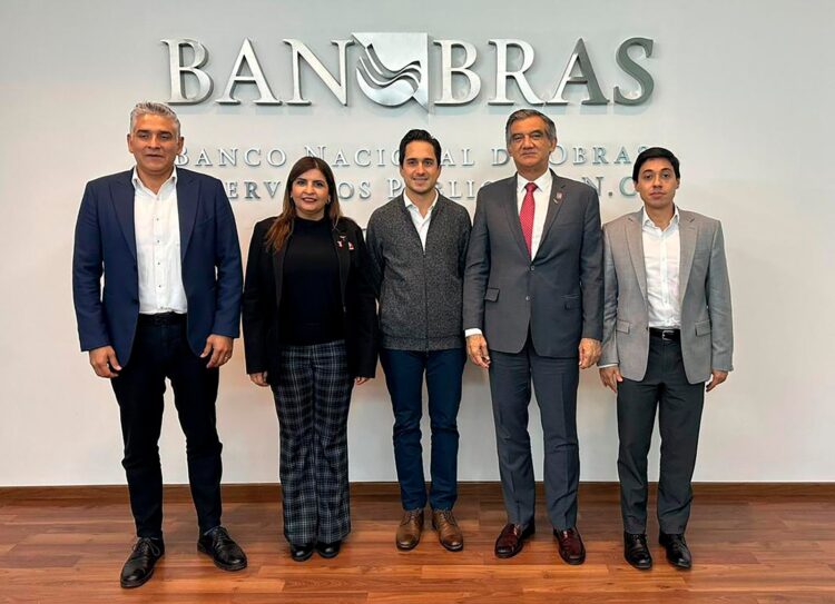Presenta Américo Villarreal proyectos ante BANOBRAS, para transformar transporte en Tamaulipas