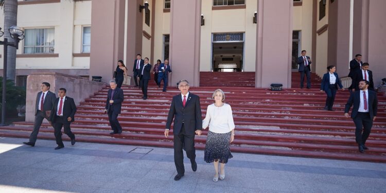 Vive Tamaulipas 365 días de transformación y progreso social: Américo Villarreal