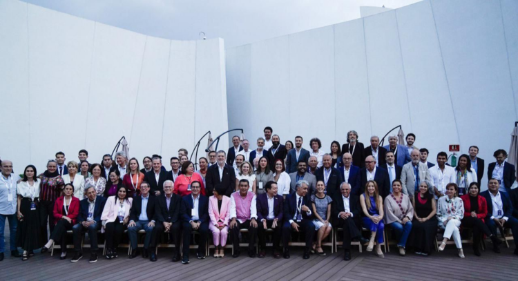 “México vivió un despojo a la nación hasta que llegó la 4T”, expone Sheinbaum ante Grupo Puebla