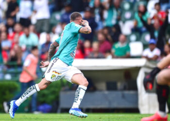 León ‘ruge’ contra Toluca con gol de Nicolás ‘Diente’ López