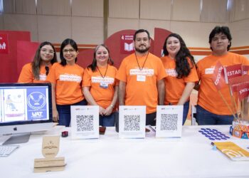 Docentes de la UAT publican libro sobre liderazgo en la sociedad digital