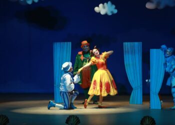 Bastián y Bastiana; ópera teatral infantil cautiva atención de niños y grandes