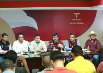 Atiende Gobierno del Estado necesidades del campo en la zona cañera