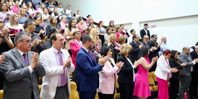 En marcha jornada médica para prevenir cáncer de mama en trabajadoras del Congreso
