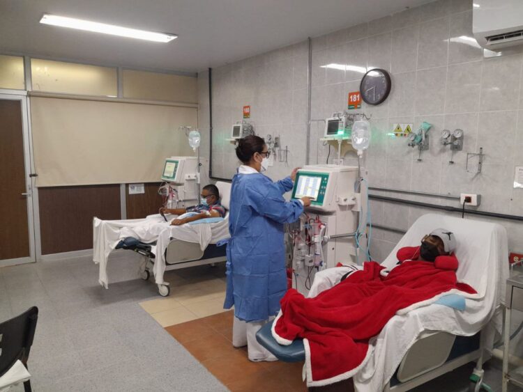 Invierte Salud más de 30 millones de pesos en proyecto de hemodiálisis