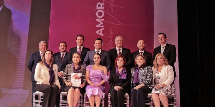 Rinde Lucy Rodríguez de Gattás Segundo Informe del DIF Victoria