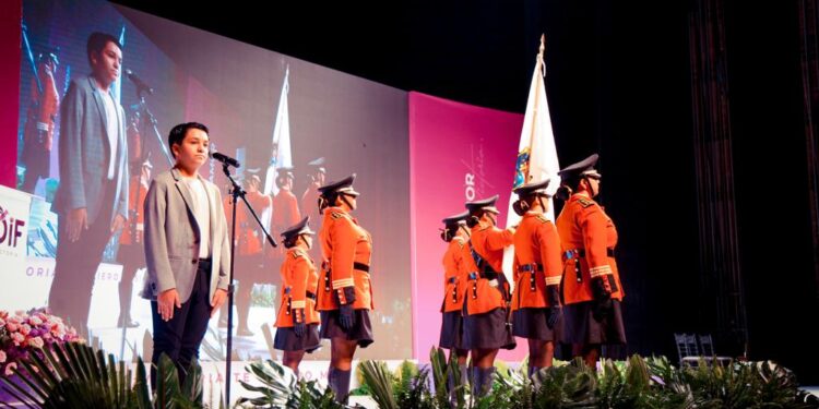 Rinde Lucy Rodríguez de Gattás Segundo Informe del DIF Victoria