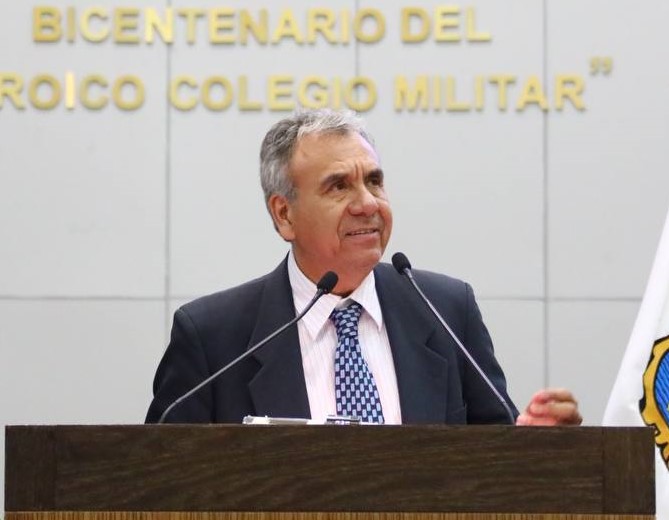 Plantean reforma de ley para dotar a burócratas tamaulipecos de sillas suficientes