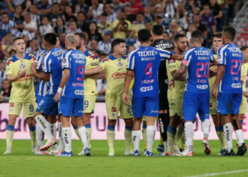 Águilas del América golean 3-0 de visita a Rayados de Monterrey 