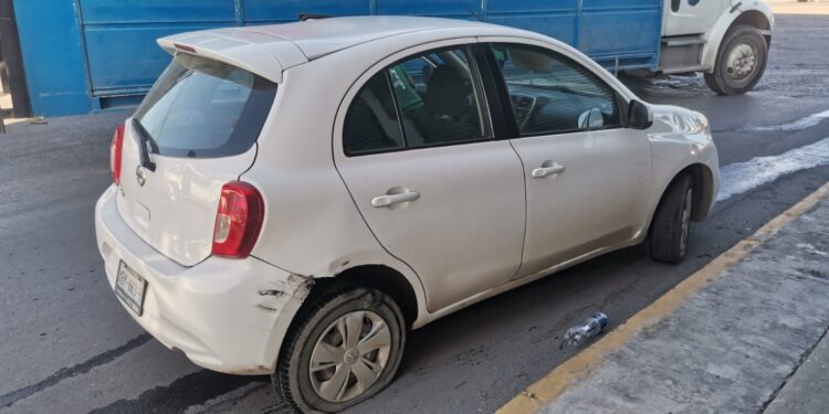 Tráiler embiste a miniauto en Av. Sulaimán de Cd. Victoria