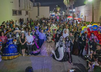 Inaugura alcalde Mario López, Festival de La Huesuda 2023, en la calle 9 de Matamoros