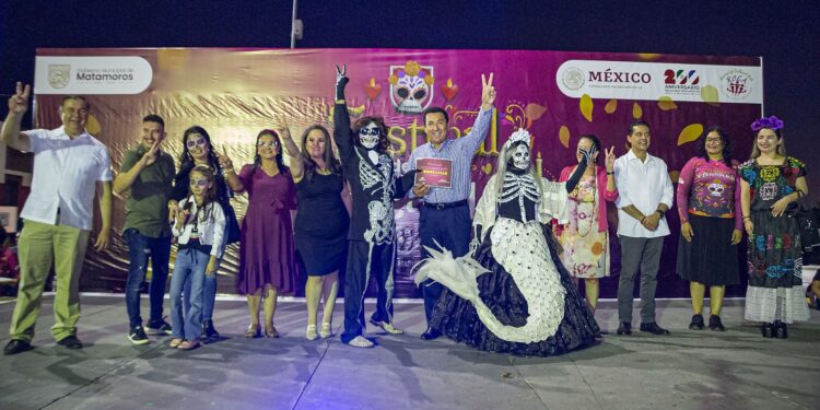 Inaugura alcalde Mario López, Festival de La Huesuda 2023, en la calle 9 de Matamoros