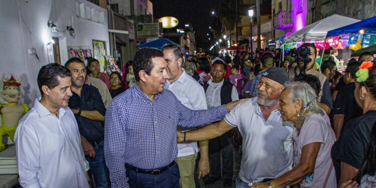 Inaugura alcalde Mario López, Festival de La Huesuda 2023, en la calle 9 de Matamoros